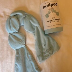 Nodpod Weighted Eye Blanket